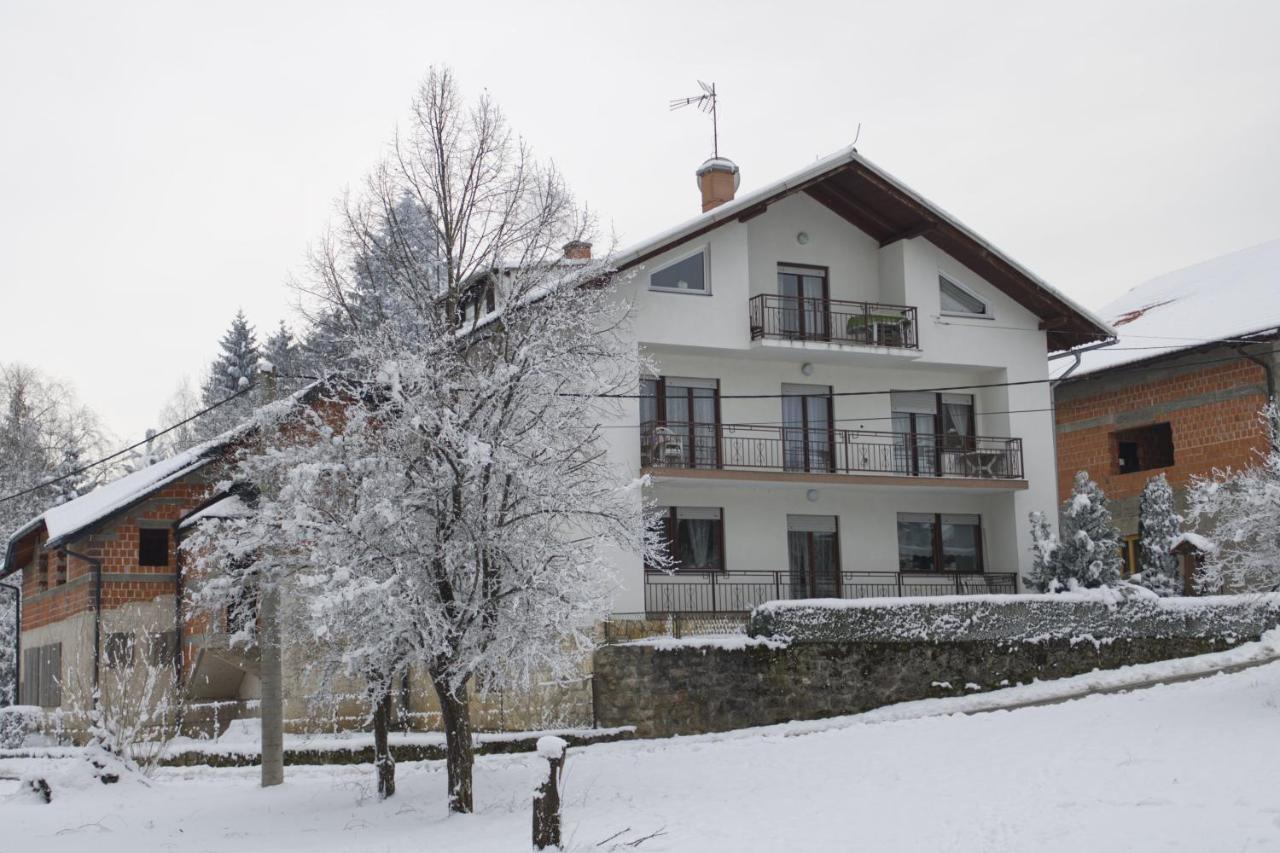 Gacka Idila Otočac Exterior foto