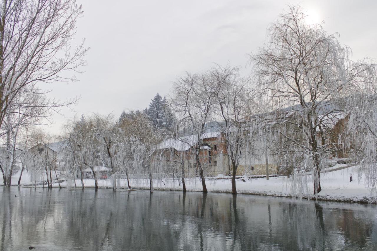 Gacka Idila Otočac Exterior foto
